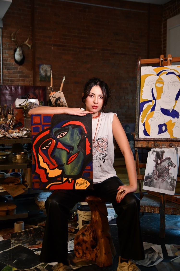 Juliana Plexo exposición “Real Gold: Las venas del Planeta Tierra”